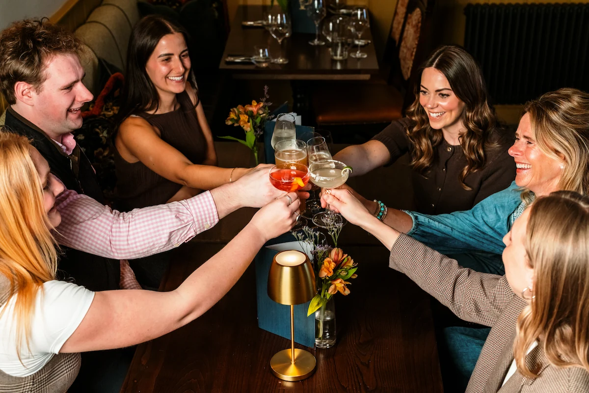 Owler-Bar-Drinks-Cheers
